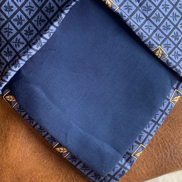 Bellumore style by Antonio Fusco 100% Silk Tie 58" EUC - Picture 3 of 8